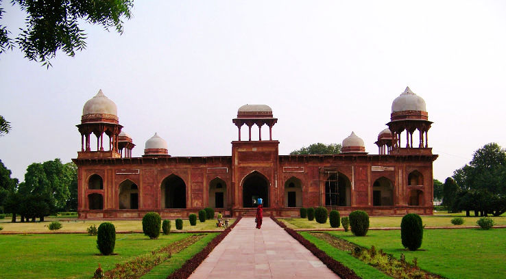 Best Places To Visit Near Agra Hello Travel Buzz